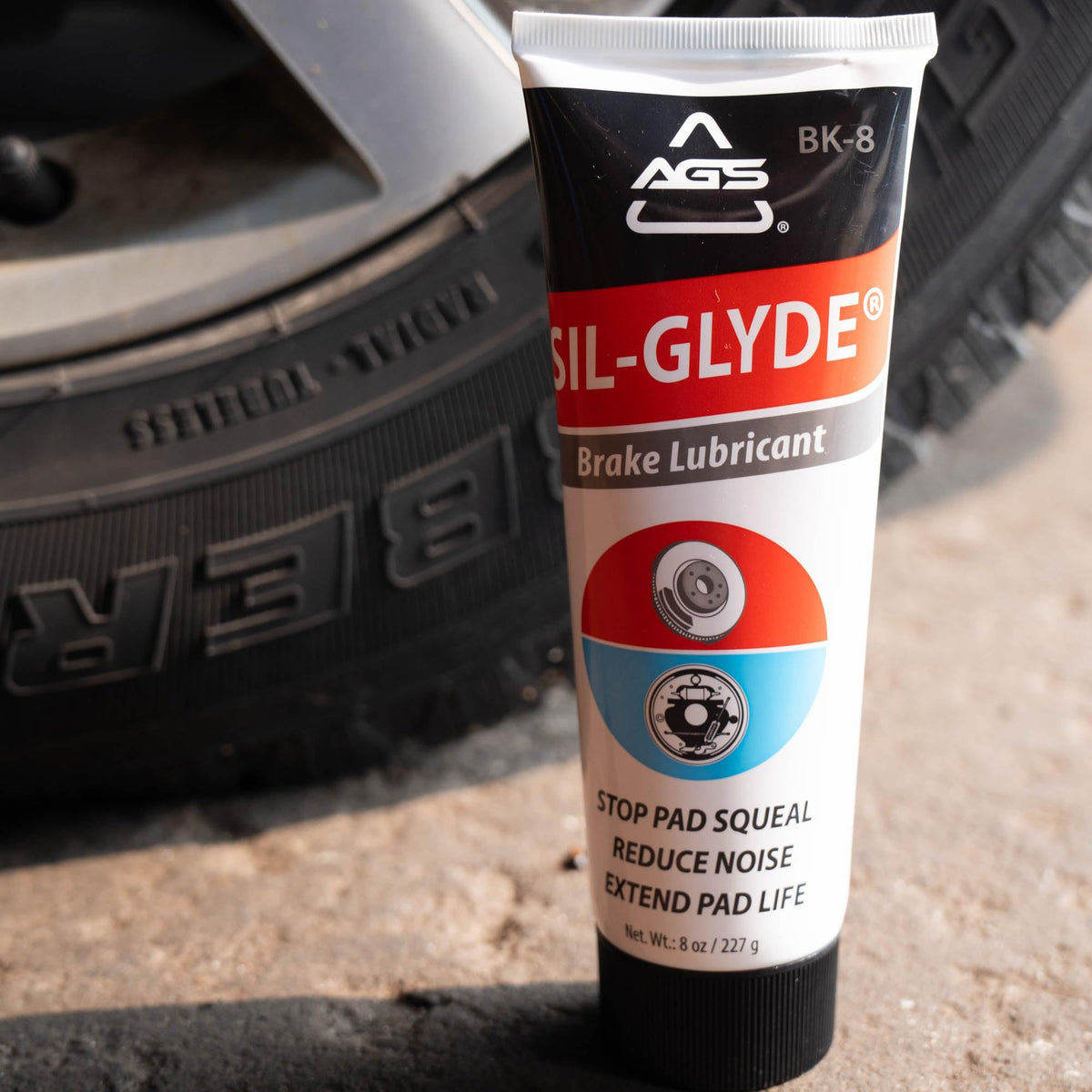 AGS SIL-Glyde 4 oz Tube Silicone Based Brake Assembly Lubricant for Eliminating Disc Brake Squeal - Moisture Proof, Heat Resistant, Rust and Corrosion Protector